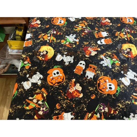 Boo-ligans Style Licensed to SSI Cotton Halloween Fabric 2.75 Yards x 44 Inch - Picture 16 of 16